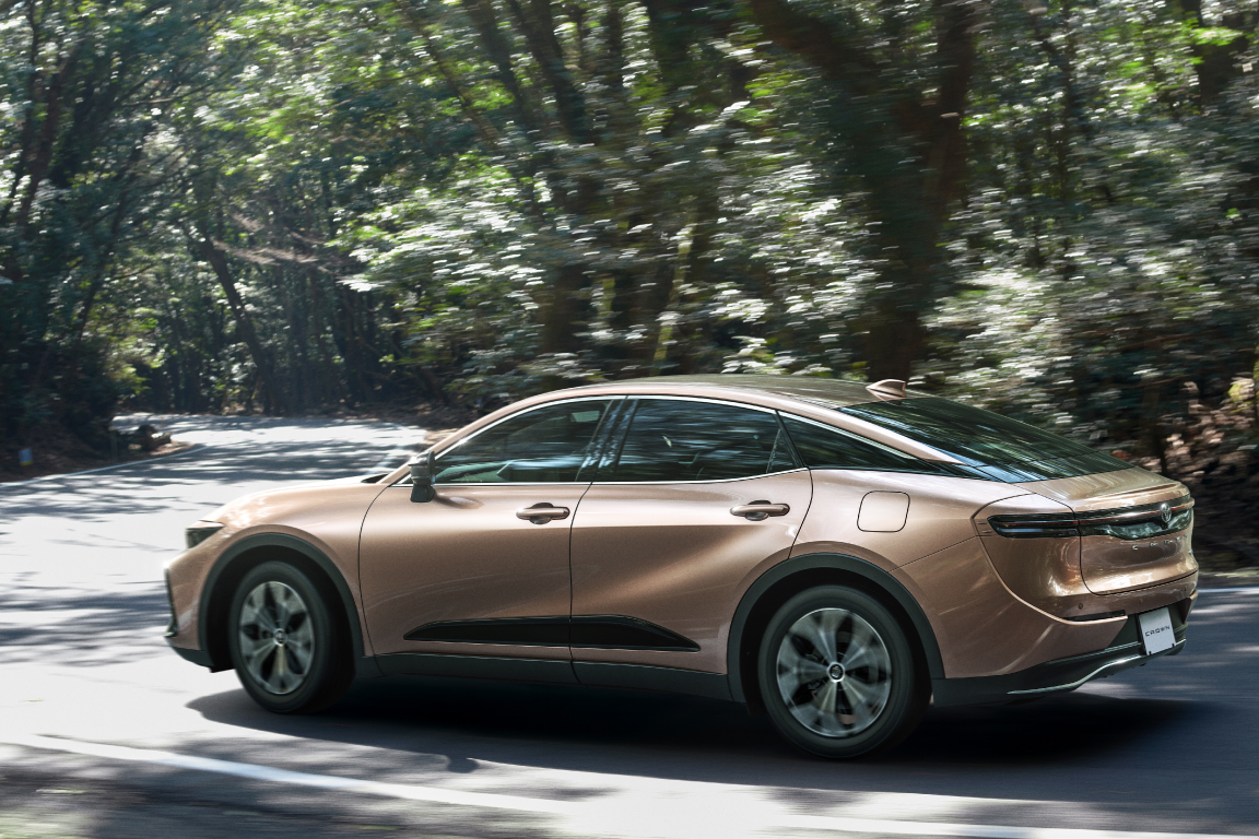 crowncrossover_gallery_img01